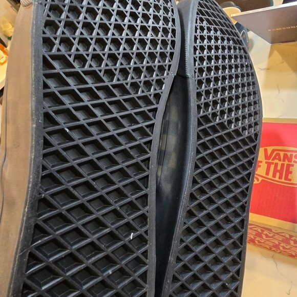 VANS Authentic Black White Checkerboard Classic Slip-On Shoe Mens Size 10 NEW - Picture 8 of 12